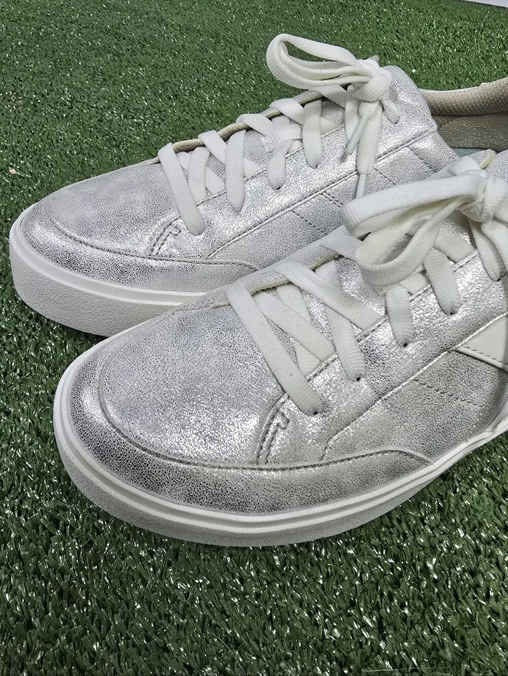 Dr.Scholl's Madison Lace Metallic Classic Sneakers In Silver Womens Size 10M